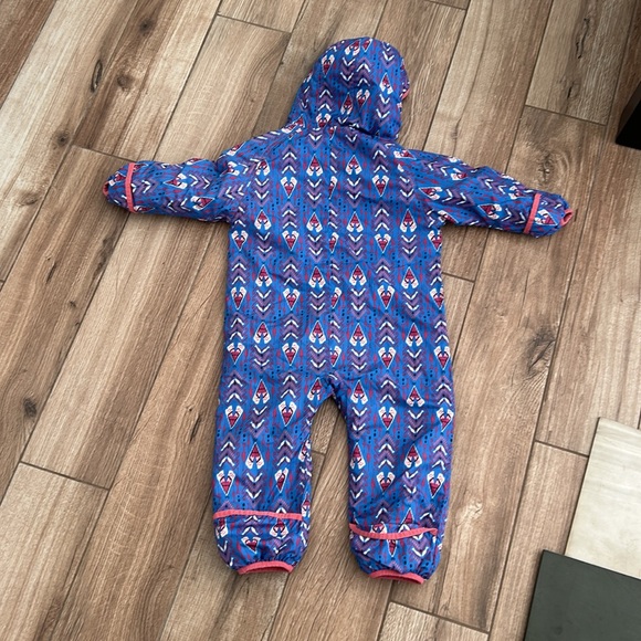 Patagonia Puffer Bunting with cuffs.  2T - Picture 6 of 6